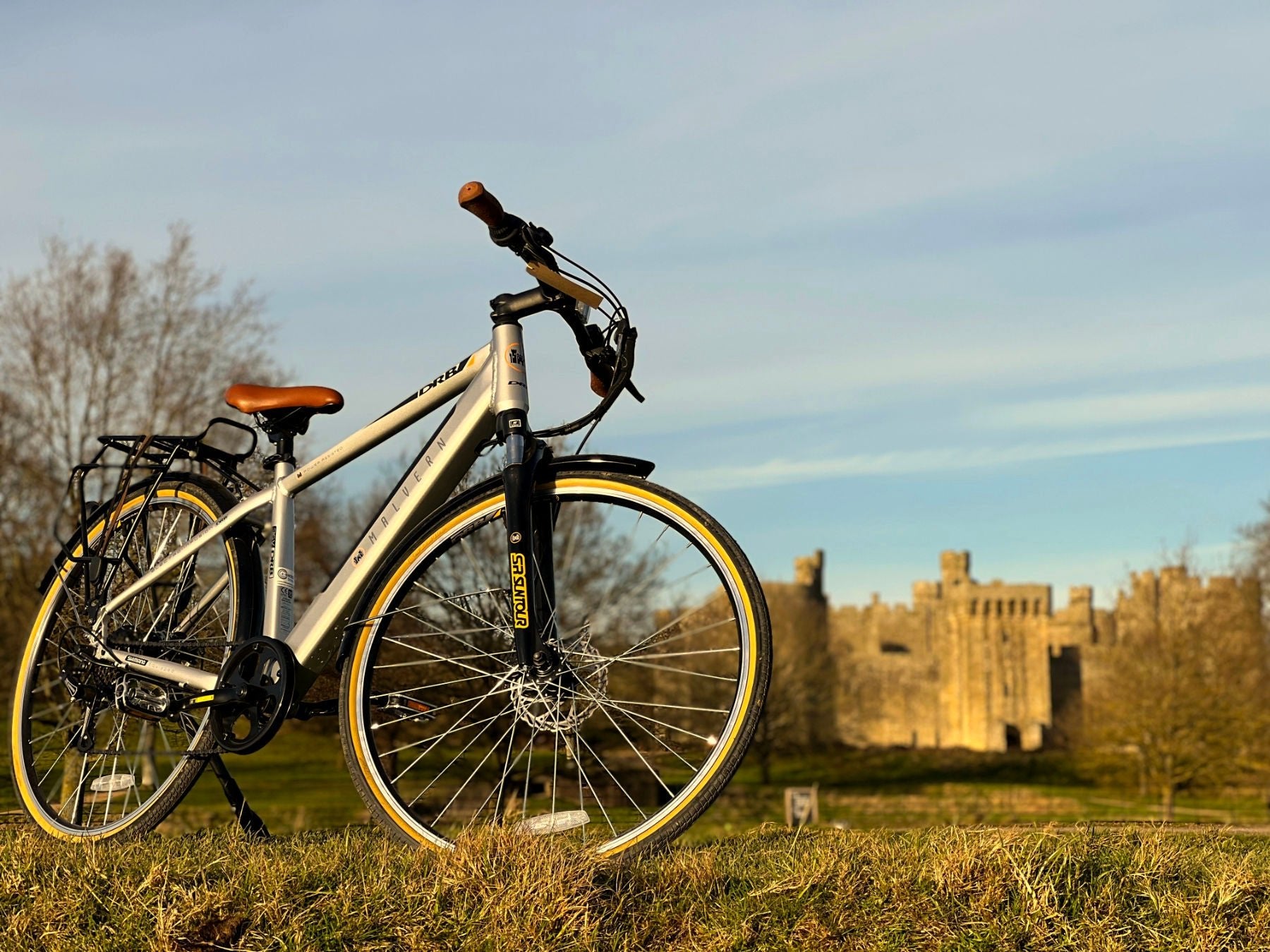 Dallingridge Malvern Electric Trekking Bike in Silver 250W Rear Hub Motor - JJ Adams Bikes